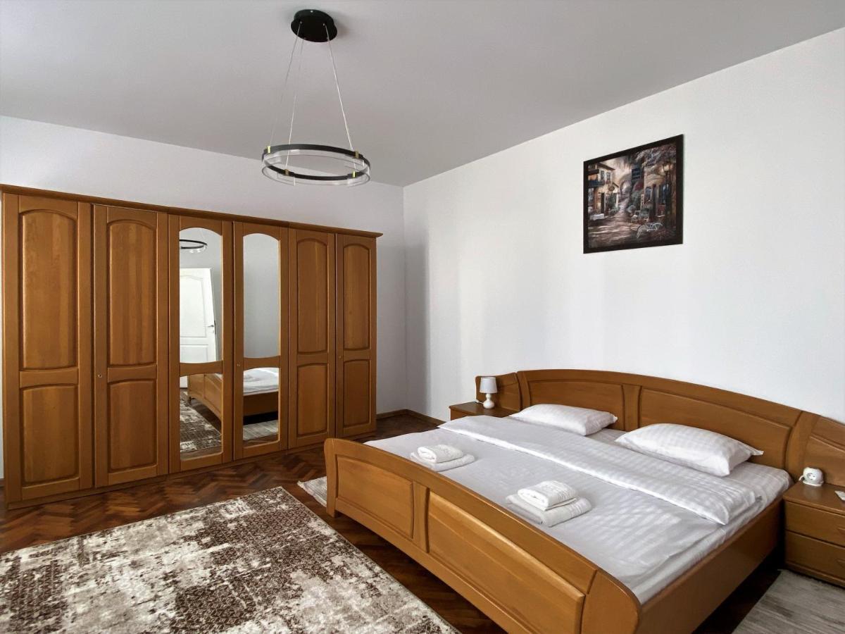 Ely'S Place Sibiu Luaran gambar