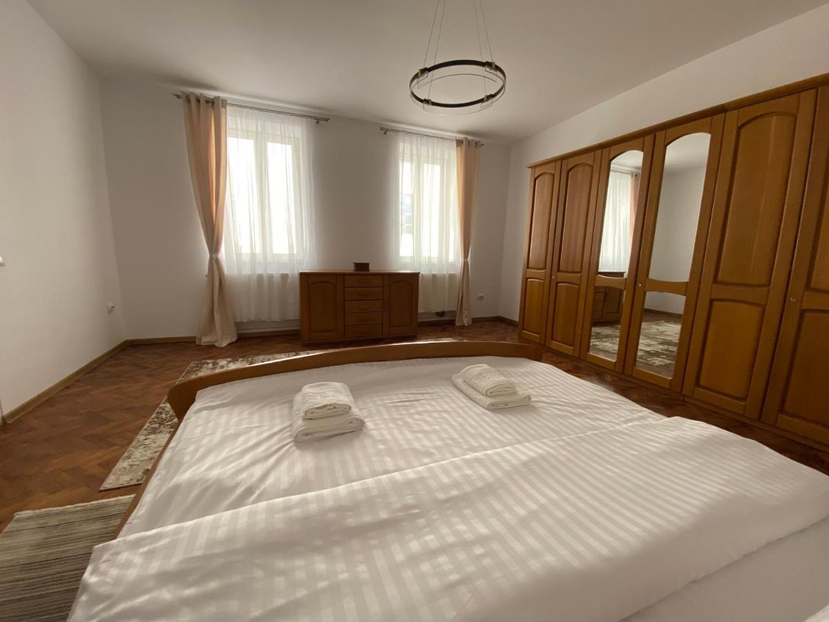 Ely'S Place Sibiu Luaran gambar